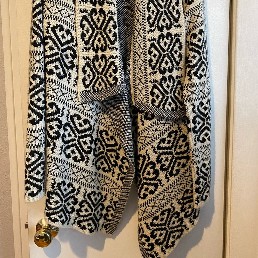 Patterned Cardigan - Picture 4 of 4